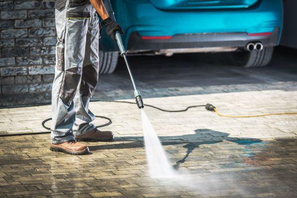 Cost of Driveway Pressure Washing in Granger
