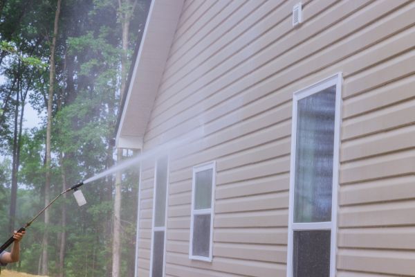 House Washing in Granger