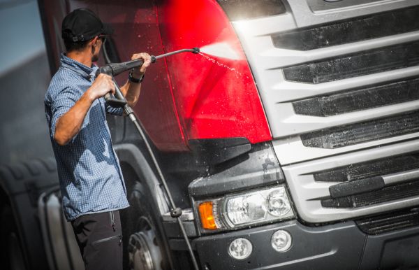 Commercial Fleet Washing
