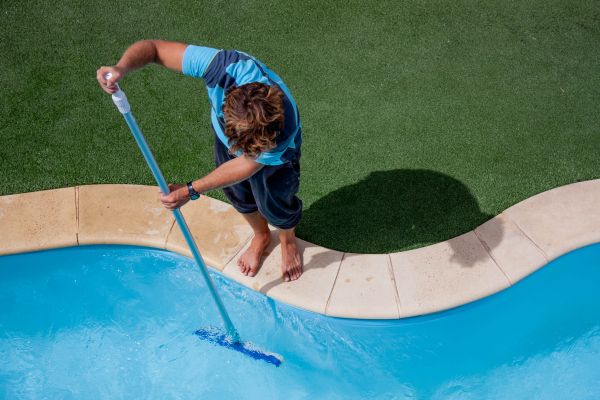 Pool Servicing