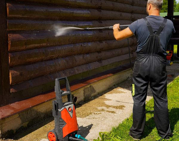 Log Home Power Washing