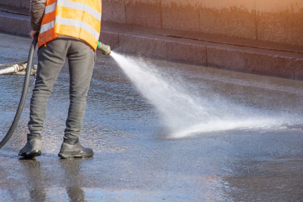 Asphalt Pressure Cleaning Service
