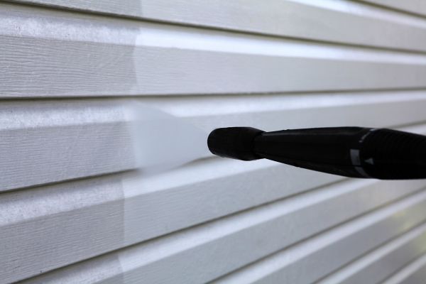 Condo Siding Power Washing in Granger