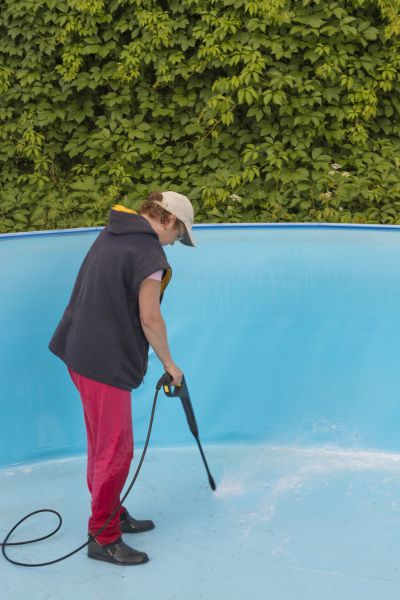Cost of Pool Pressure Washing in Granger