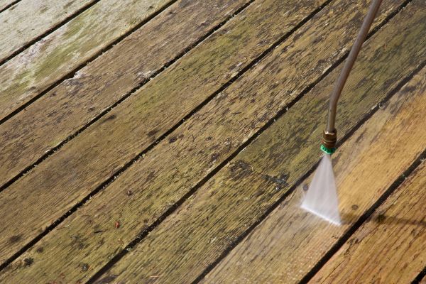 Cost of Deck Mold Removal in Granger